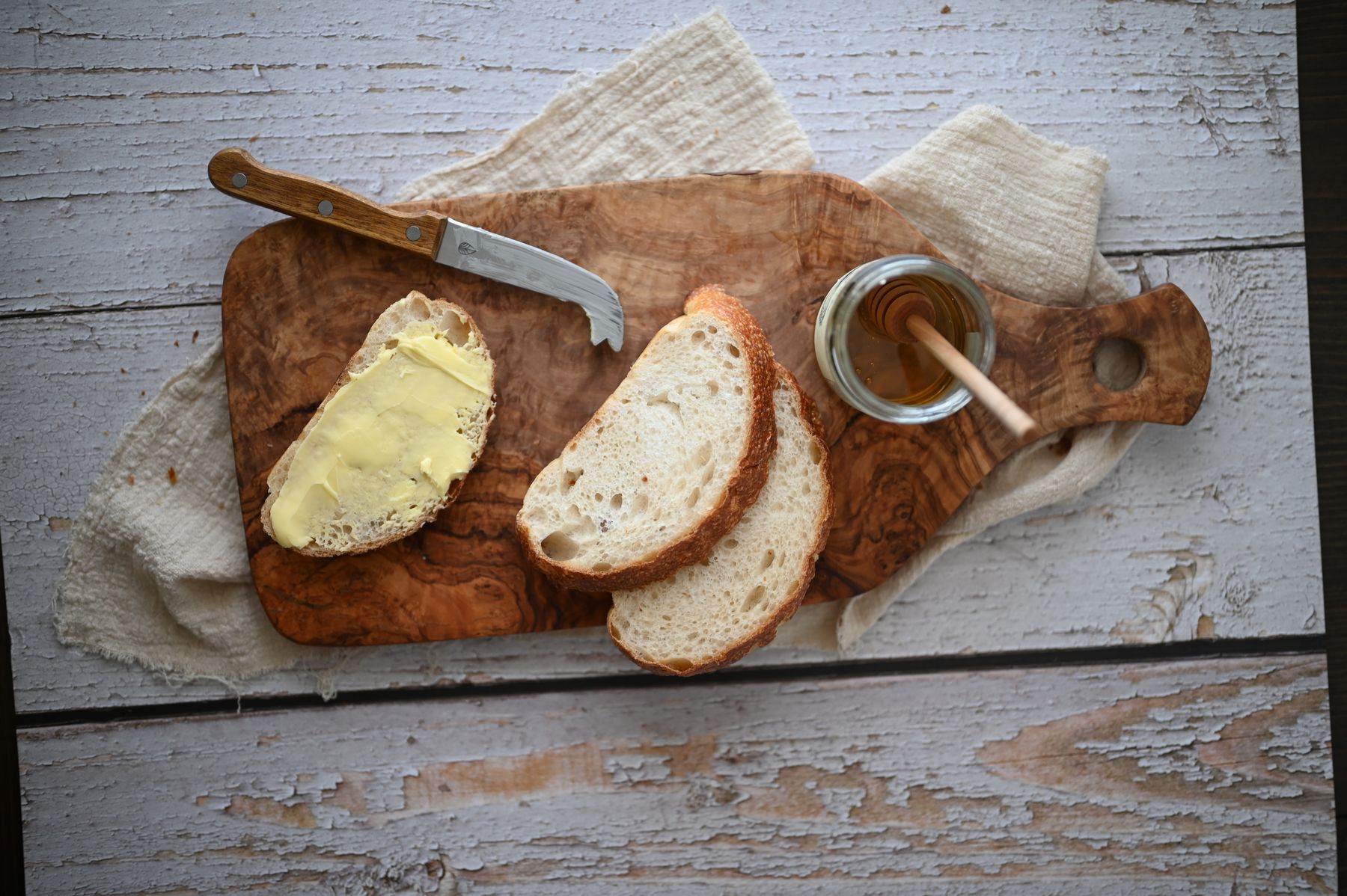 Brot mit Butter und Honig
